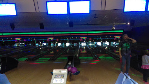 Bowling Alley «Blue Fox Rock n Bowl», reviews and photos, 1603 Hopmeadow St, Simsbury, CT 06070, USA
