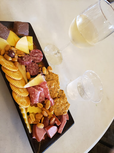 Winery «Prairie Moon Winery», reviews and photos, 3801 W 190th St, Ames, IA 50014, USA