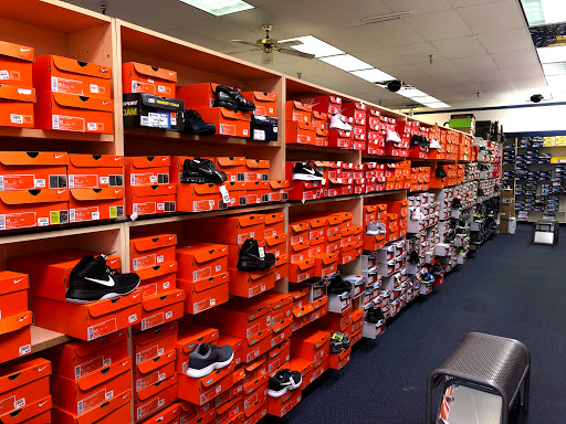 Shoe Store «Shoe Show», reviews and photos, 2739 Beaver Run Blvd, Surfside Beach, SC 29575, USA