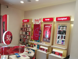 Vodafone Store | Borgo San Rocco
