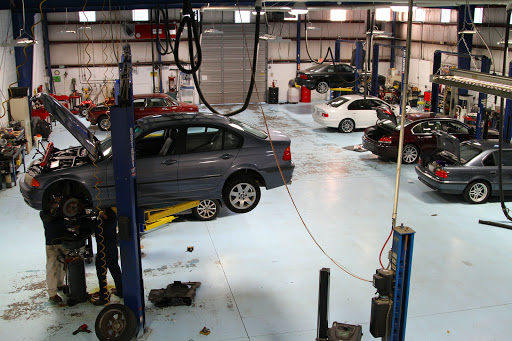 Used Car Dealer «Auto Haus (Sales and Service)», reviews and photos, 100 Greene Dr, Yorktown, VA 23692, USA