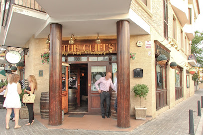 Pub The Cliffs - Carrer Begonya, 3, 46183 L,Eliana, Valencia, Spain