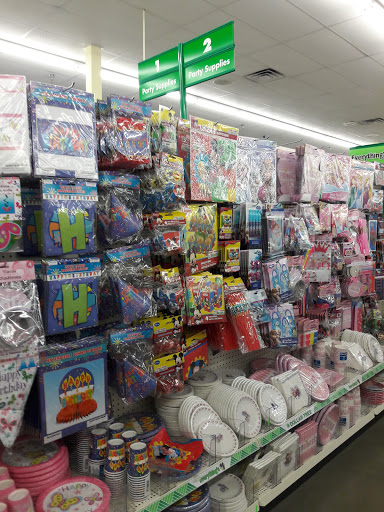 Dollar Store «Dollar Tree», reviews and photos, 263 S Weber Rd, Romeoville, IL 60446, USA