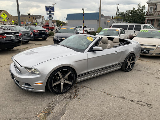 Used Car Dealer «DIAMOND AUTO SALES AND SERVICES 2016», reviews and photos, 1801 W Forest Home Ave, Milwaukee, WI 53204, USA