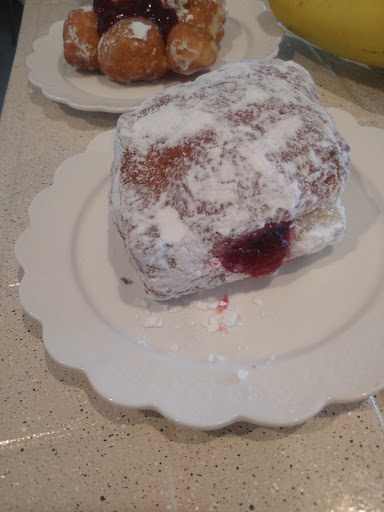 Donut Shop «Legendary Doughnuts», reviews and photos, 1410 Lake Tapps Pkwy E, Auburn, WA 98092, USA