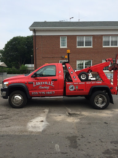 Lakeville Towing & Heavy Truck Repair image 2