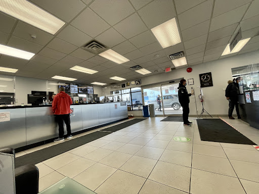 Mercedes-Benz Richmond Service Centre, 13466 Verdun Pl, Richmond, BC V6V 1V2, Canada, 