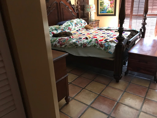 Thrift Store «Habitat For Humanity Thrift Store», reviews and photos, 1635 N Old Dixie Hwy, Jupiter, FL 33469, USA