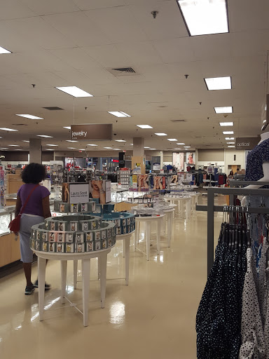 Department Store «Sears», reviews and photos, 7503 W Cermak Rd, North Riverside, IL 60546, USA