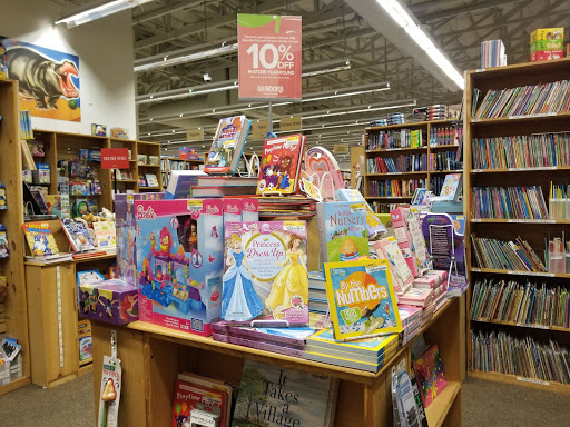 Book Store «Half Price Books», reviews and photos, 7975 Greenback Ln, Citrus Heights, CA 95610, USA