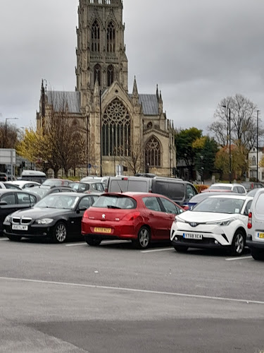 Comments and reviews of Church Way Car Park