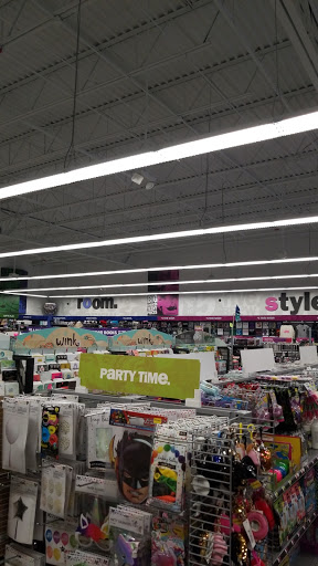 Variety Store «Five Below», reviews and photos, 30 Highland Common E, Hudson, MA 01749, USA