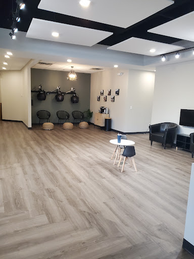 Hair Salon «Salon Bambino», reviews and photos, 9900 Valley Creek Rd, Woodbury, MN 55125, USA