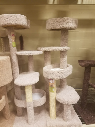 Pet Supply Store «PetSmart», reviews and photos, 5640 Cedar Lake Rd, Minneapolis, MN 55416, USA