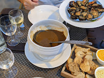 Bouillabaisse du Restaurant de fruits de mer Poissonnerie Laurent à Cassis - n°5