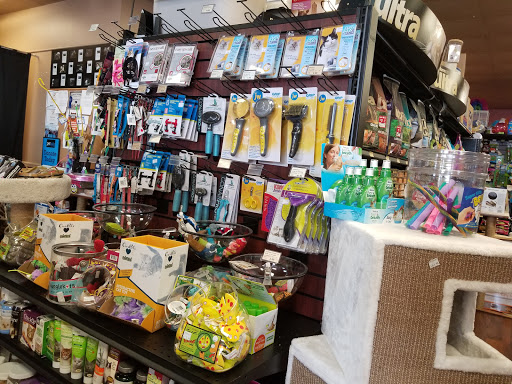 Pet Supply Store «Pet Valu», reviews and photos, 1596 Union Tpke, New Hyde Park, NY 11040, USA