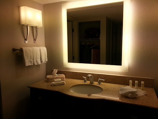 Extended Stay Hotel «Homewood Suites by Hilton Raleigh/Cary», reviews and photos, 100 Macalyson Ct, Cary, NC 27511, USA