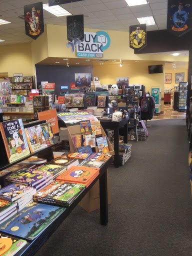 Book Store «Books-A-Million», reviews and photos, 116 Bangor Mall Blvd, Bangor, ME 04401, USA