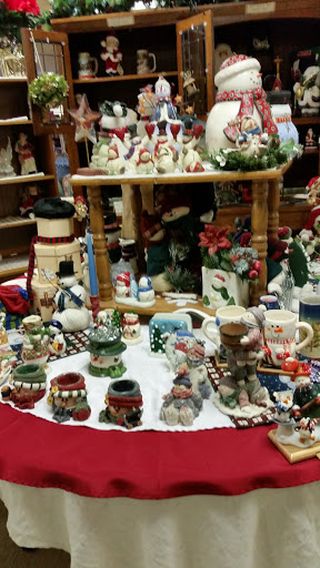 Thrift Store «H2O Help & Hope To Others», reviews and photos, 451 SE Maple St, Dallas, OR 97338, USA