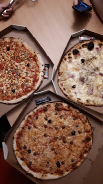 Plats et boissons du Pizzas à emporter Camion pizza à l'ancienne 13008 et 13016 à Marseille - n°5