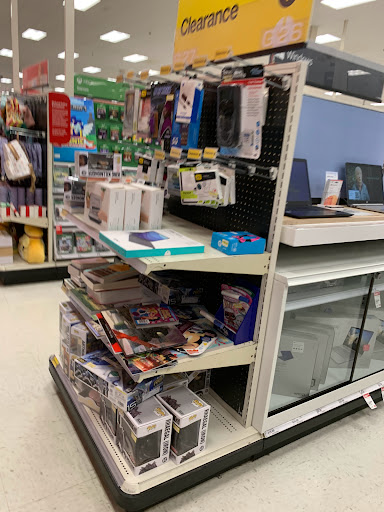 Department Store «Target», reviews and photos, 2401 Coulee Rd, Hudson, WI 54016, USA