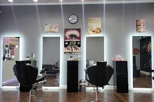 shine threading and waxing salon image