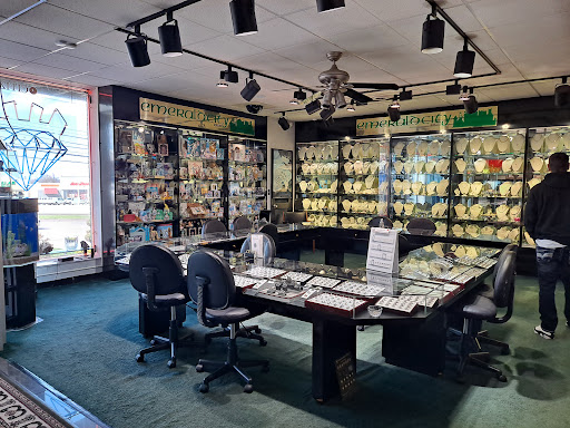 Jewelry Store «Emerald City Jewelers», reviews and photos, 7611 Brookpark Rd, Cleveland, OH 44129, USA