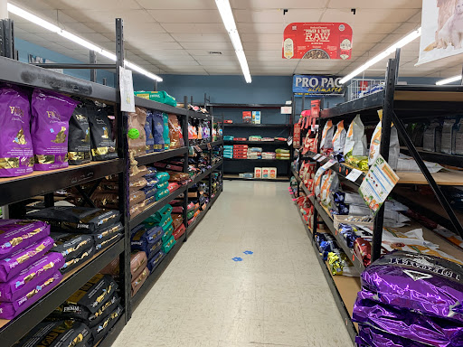 Pet Supply Store «Pet Source», reviews and photos, 1927 Spartanburg Hwy, Hendersonville, NC 28792, USA