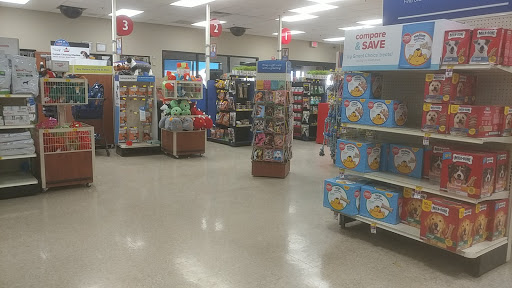 Pet Supply Store «PetSmart», reviews and photos, 9921 Pulaski Hwy, Baltimore, MD 21220, USA