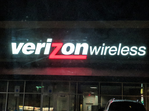 Cell Phone Store «Verizon», reviews and photos, 5350 Harvey St e, Muskegon Heights, MI 49444, USA