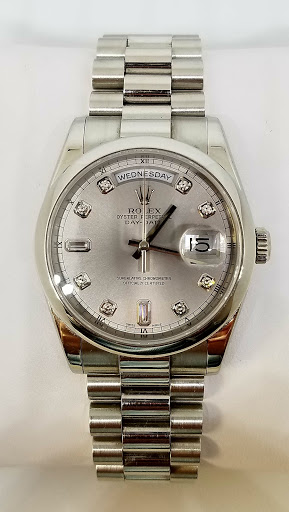 Jewelry Store «Saatchi Jewelry», reviews and photos, 4545 Austin Blvd, Island Park, NY 11558, USA