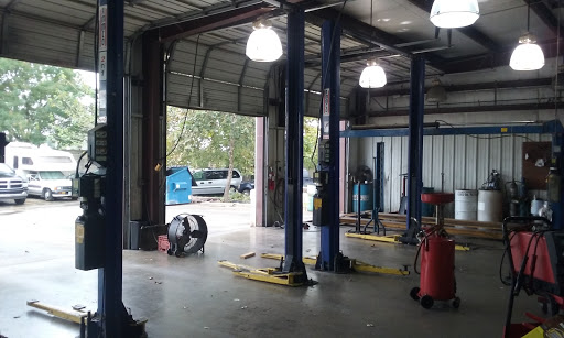 Auto Repair Shop «Meineke Car Care Center», reviews and photos, 1252 TX-123, San Marcos, TX 78666, USA
