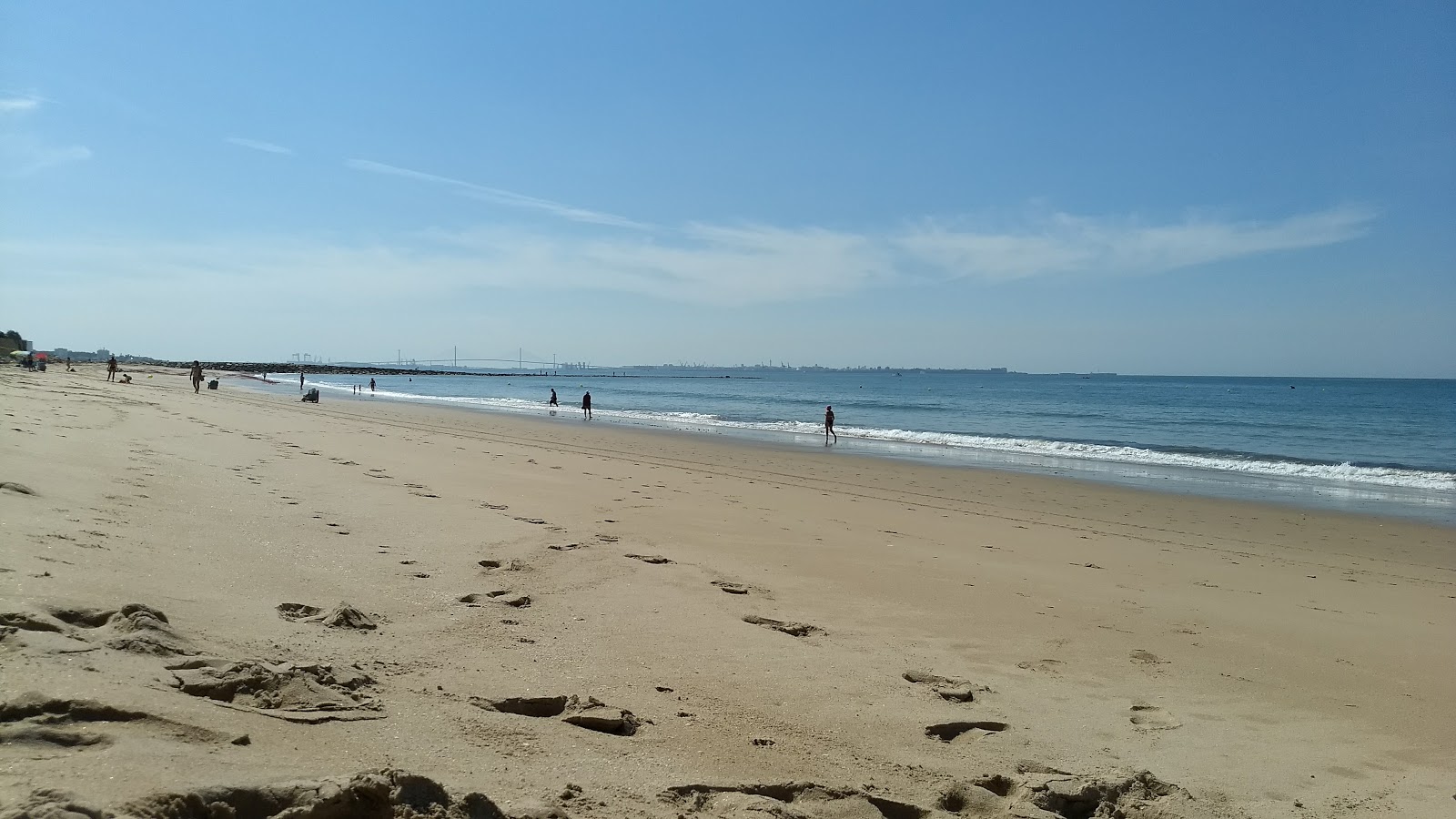 Foto di Playa de Fuentebravia con molto pulito livello di pulizia