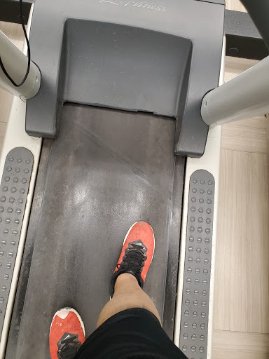 Gym «LA Fitness», reviews and photos, 3223 Fairlane Dr, Allen Park, MI 48101, USA