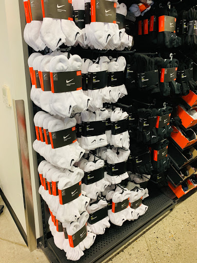 Sportswear Store «Nike Factory Store», reviews and photos, 300 Artisan Way, Somerville, MA 02145, USA