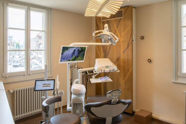 Rezensionen über Cabinet Dentaire Dr Christelle GUILLOUD et Dr Laetitia LENGA in Carouge - Zahnarzt