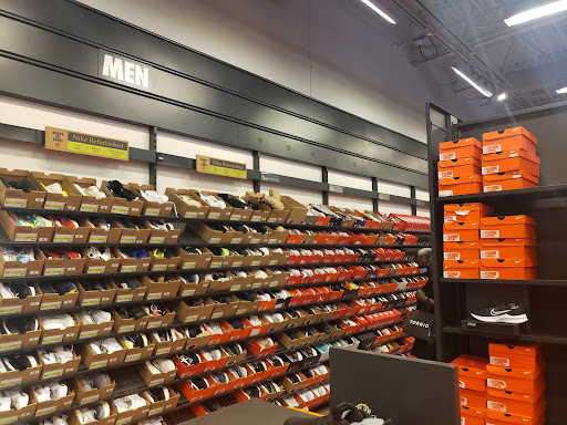 Outlet Mall «Tanger Outlet Westgate», reviews and photos, 6800 N 95th Ave, Glendale, AZ 85305, USA