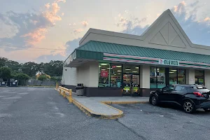 7-Eleven image