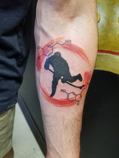 Tattoo Shop «Dermawerx Tattoo», reviews and photos, 9853 Silverdale Way NW STE 107, Silverdale, WA 98383, USA