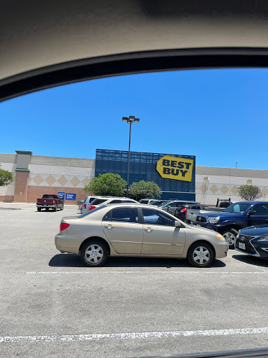 Electronics Store «Best Buy», reviews and photos, 8210 Agora Pkwy, Schertz, TX 78154, USA