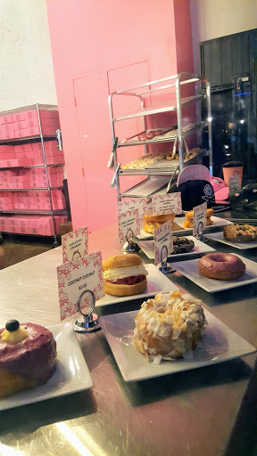 Donut Shop «Glazed Donut Works», reviews and photos, 2644 Elm St, Dallas, TX 75226, USA