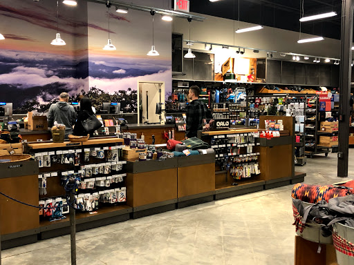 Camping Store «REI», reviews and photos, 7531 North Point Pkwy, Alpharetta, GA 30022, USA