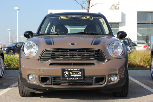 Car Dealer «MINI of Orland Park», reviews and photos, 11030 W 159th St, Orland Park, IL 60467, USA