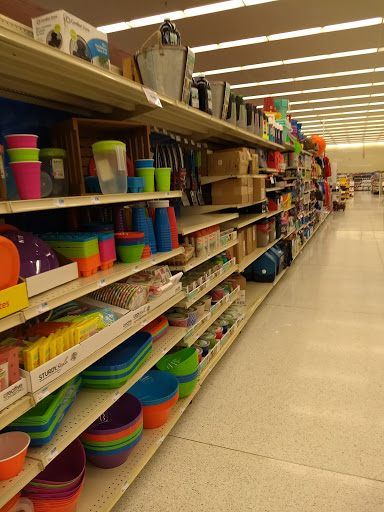 Supermarket «Hy-Vee», reviews and photos, 207 NE Englewood Rd, Kansas City, MO 64118, USA