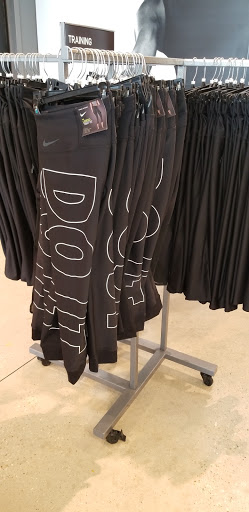 Clothing Store «Nike Factory Store», reviews and photos, 2210 Tanger Blvd #225, Gonzales, LA 70737, USA