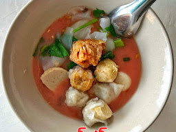 ก๋วยเตี๋ยวแคะท่านา