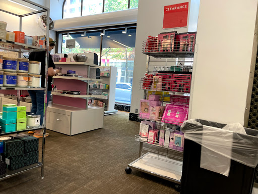 Department Store «Nordstrom Rack Chestnut Street», reviews and photos, 1700 Chestnut St, Philadelphia, PA 19103, USA