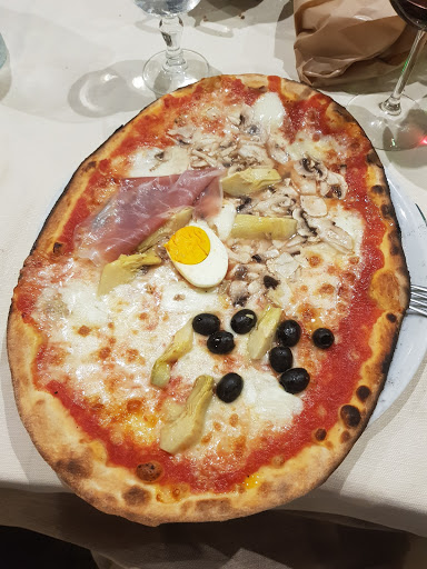 Pizza Club Dai Maroncio in Frascati, Città Metropolitana di Roma Capitale