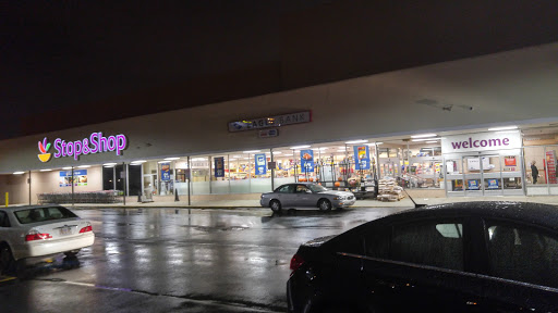 Grocery Store «Stop & Shop», reviews and photos, 471 Salem St, Medford, MA 02155, USA