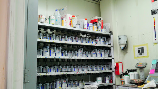 Auto Body Shop «Ultimate Paint Shop II», reviews and photos, 2050 1st St, Highland Park, IL 60035, USA